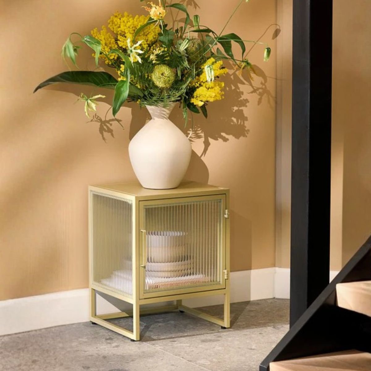 Kast Clifton Beige