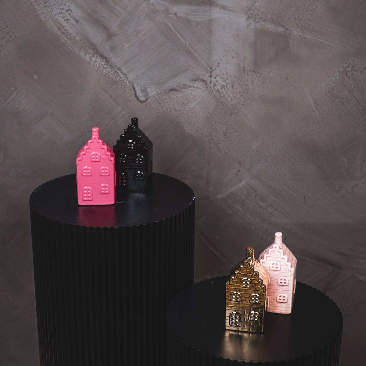 Ornament- Spaarpot - Huis - Keramiek- Goud -7x7x13cm